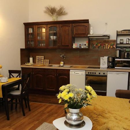 Hedi Apartman Miskolc Luaran gambar