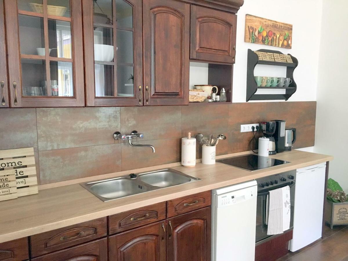 Hedi Apartman Miskolc Luaran gambar